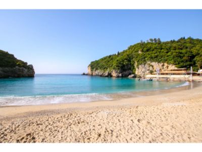 Explore Achilleion Palace, Paleokastritsa and Corfu Town